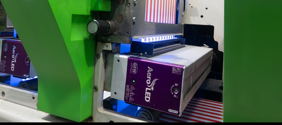 Adhetix の改修には、Bobst の Nuova Gidue - M1/MX370 プレスに 4 つの新しい AeroLED をインストールすることが含まれていました。