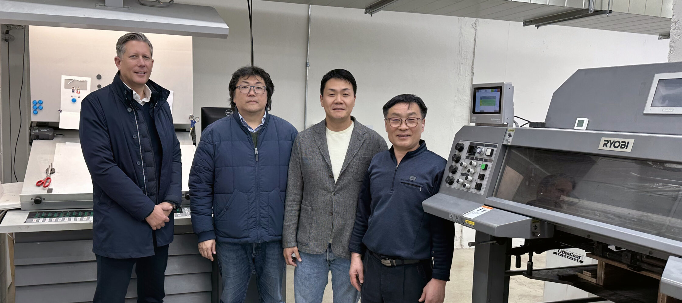 左から - GEW の Marcus Greenbrook、PM Trading の Charlie Han 氏と Sun 氏、Bojagicard の CEO である Lee 氏。